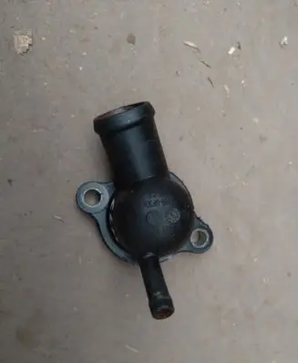 Skoda Octavia Mk3 (5E) Thermostat housing 04L121131