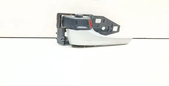 Toyota Prius (XW30) Front door interior handle