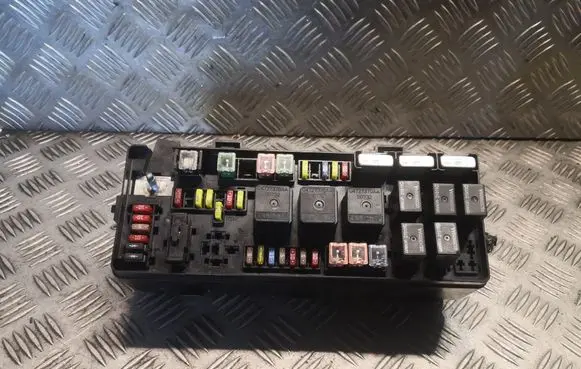 Fuse box set