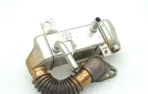 Opel Vivaro EGR valve cooler 95518018 4423200