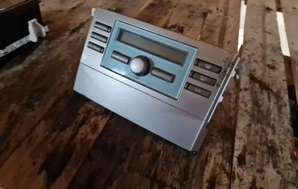 Toyota Corolla Verso E121 Climate control unit