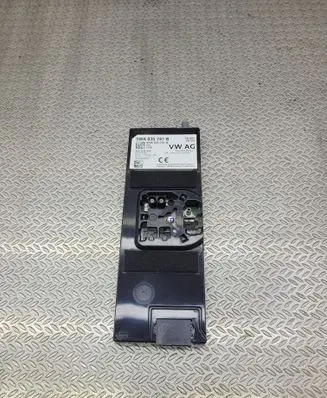 Volkswagen Golf VIII Aerial antenna amplifier 5WA035741B