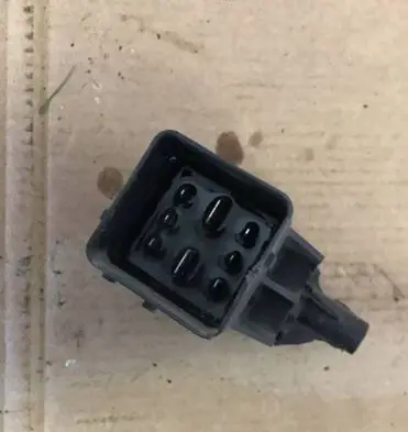 Citroen DS5 Glow plug pre-heat relay 9803299780