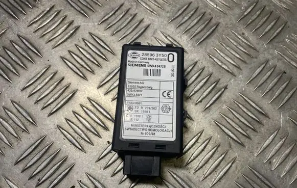 Nissan X-Trail T30 Door central lock control unit/module 285963Y50 43392MHZ 93055R