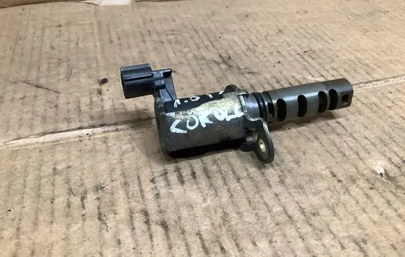 Toyota Corolla E120 E130 Camshaft vanos timing valve 1533022040