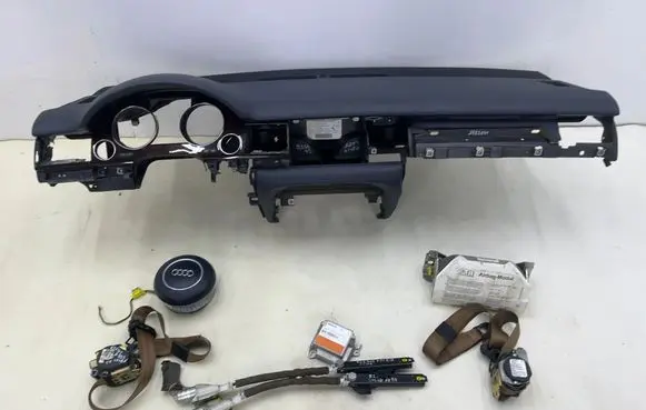 Audi A8 S8 D3 4E Dashboard 4E0880201