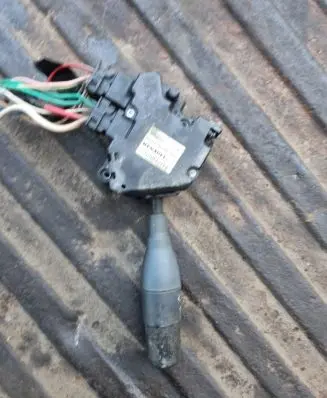 Renault Espace II Indicator stalk 7700842114