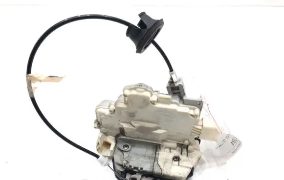 Seat Exeo (3R) Front door lock 8E2837016AA