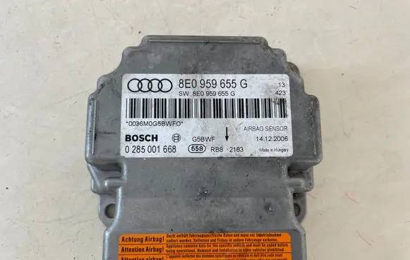 Audi A4 S4 B7 8E 8H Airbag control unit/module 8E0959655G
