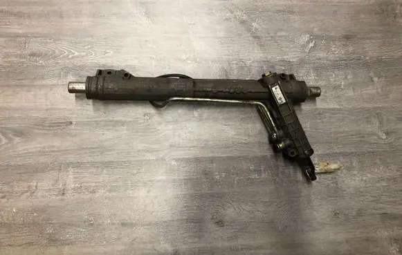 BMW 5 E39 Steering rack