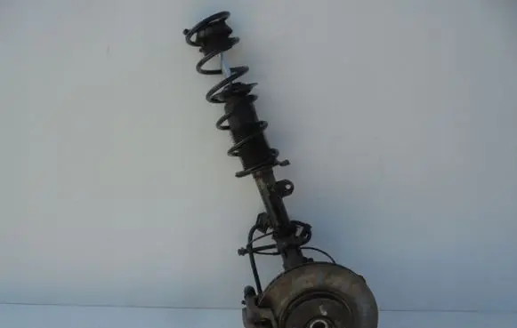 Nissan Note (E12) Front wheel hub spindle knuckle