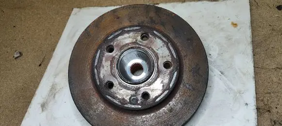 Mercedes-Benz A W168 Front wheel hub