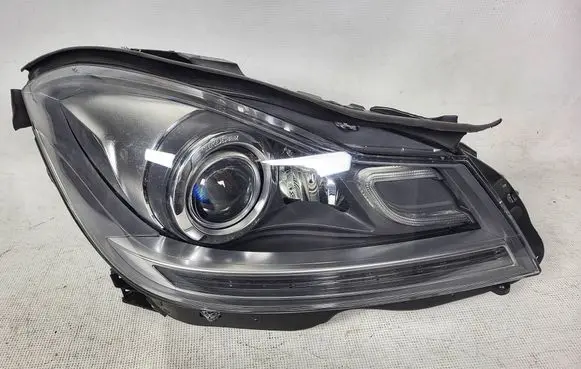 Mercedes-Benz C W204 Headlight/headlamp A2048204439 0301270282 LE09A6220