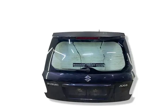Suzuki SX4 Tailgate/trunk/boot lid 