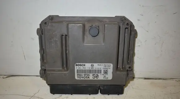 Toyota Verso Engine control unit/module 896610F501 0281032112