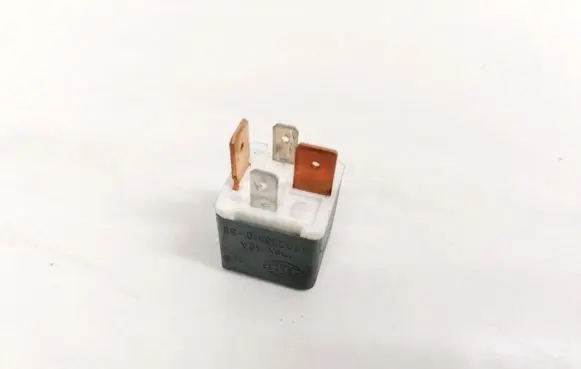 Volkswagen Golf II Other relay 191937503 4RA003510-58