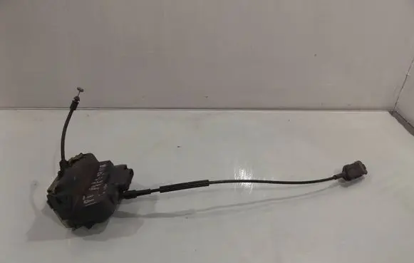 Renault Megane II Rear door lock 