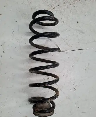 Volkswagen Golf IV Rear coil spring