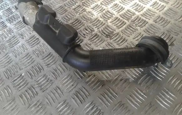 Peugeot 307 Turbo air intake inlet pipe/hose 9653778480