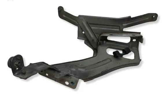 Audi A6 S6 C8 4K Fender mounting bracket 4K0821132
