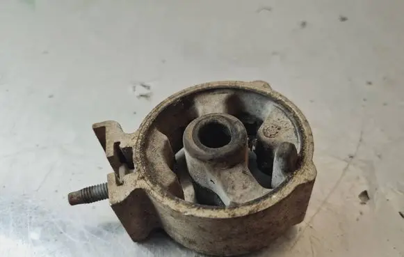 Muffler mount bracket/holder