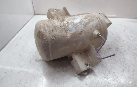 Volkswagen Phaeton Air suspension tank/reservoir 3D0616201