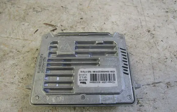 Volvo S80 Headlight ballast module Xenon 90035944