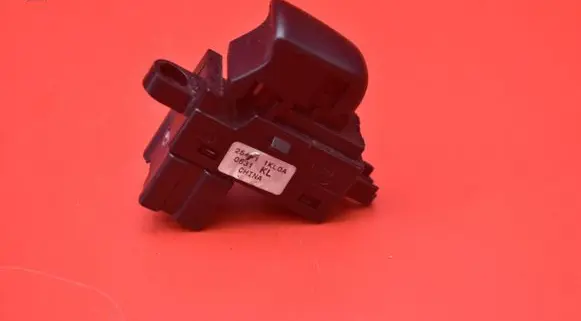 Nissan Juke I F15 Electric window control switch 254111KL0A