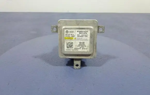 Audi A4 S4 B8 8K Voltage converter/converter module 8K0941597E