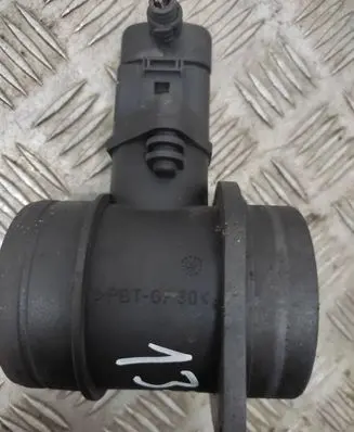 Skoda Fabia Mk1 (6Y) Mass air flow meter 0281002531