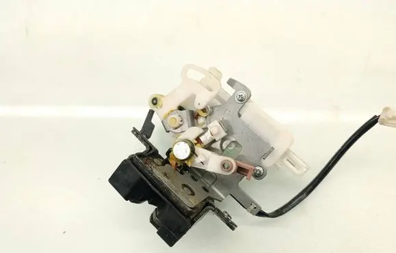Mazda 5 Tailgate/trunk/boot lock/catch/latch 