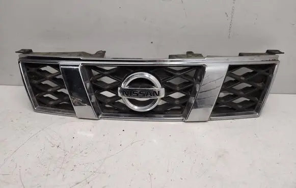 Nissan X-Trail T30 Front bumper upper radiator grill 62310