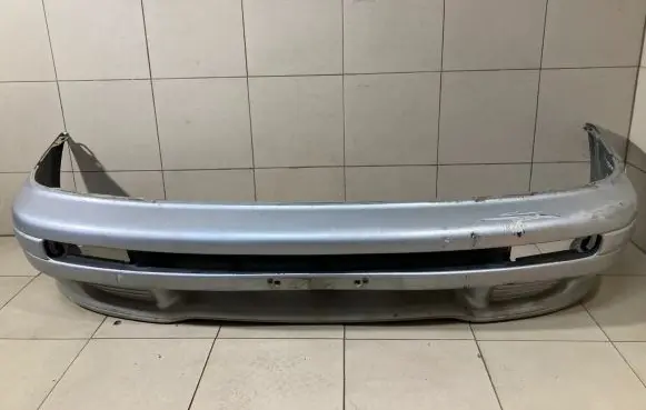Subaru Impreza I Front bumper