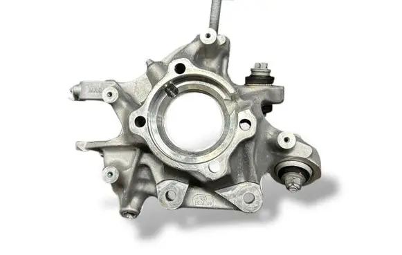 BMW X4 G02 Rear wheel hub spindle/knuckle 6879749 33306879749 6879751