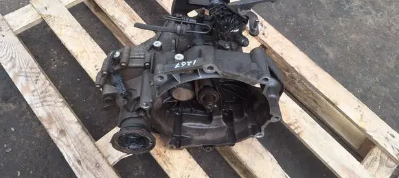 Volkswagen Polo V 6R Manual 5 speed gearbox 02T301103AC