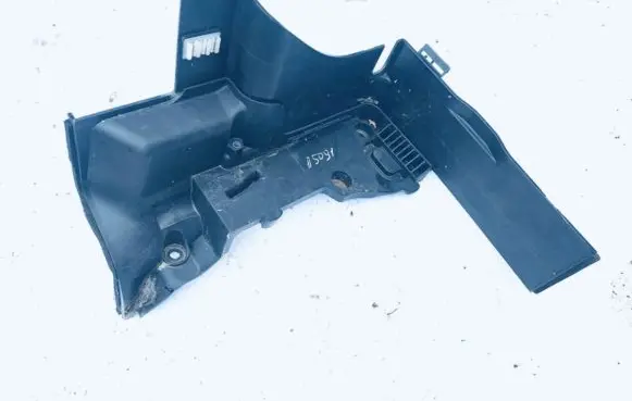 Land Rover Discovery 3 - LR3 Battery box tray dwm500041
