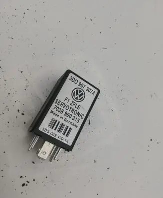 Volkswagen Phaeton Other relay 3D0907307A 7038900315