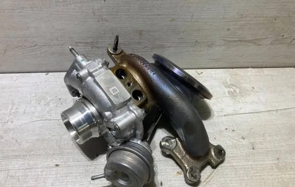 Ford Focus Turbo l1bg6k682ab
