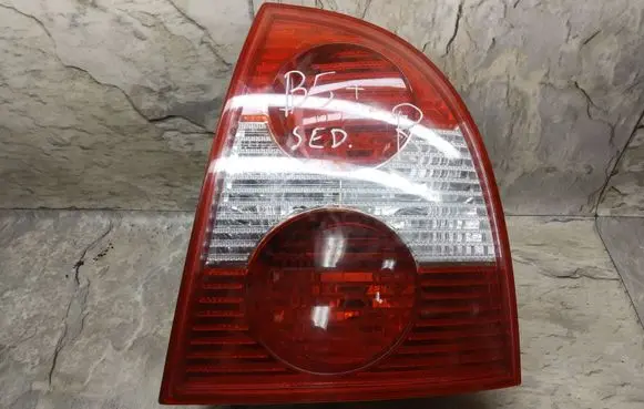 Volkswagen PASSAT B5.5 Rear/tail lights 3B5945096AE