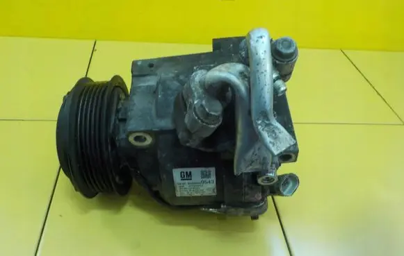 Opel Mokka Air conditioning (A/C) compressor (pump) 95369543