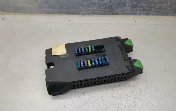 Mercedes-Benz Vito Viano W638 Fuse module 0005400650 08501002
