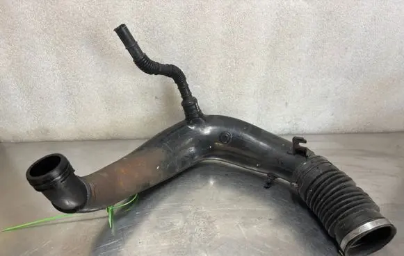 Intercooler hose/pipe