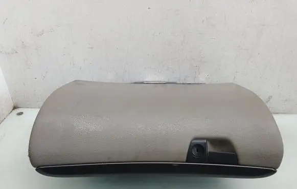 Volvo S60 Glove box 8650374