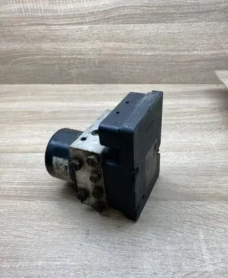 Ford Focus ABS Pump 2M512M110EE 10092501193 5WK84031