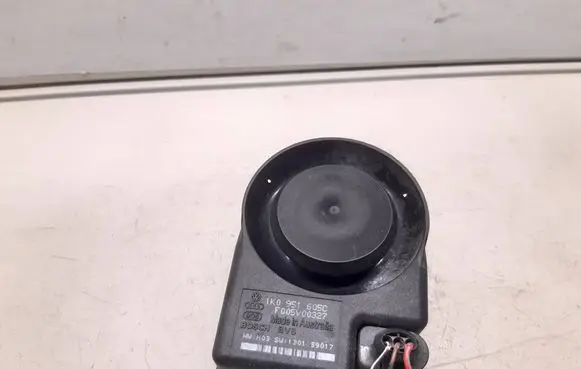 Volkswagen PASSAT B6 Alarm system siren 1K0951605C