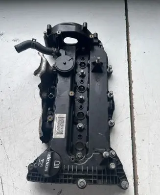 Opel Zafira C Rocker cam cover 55578301