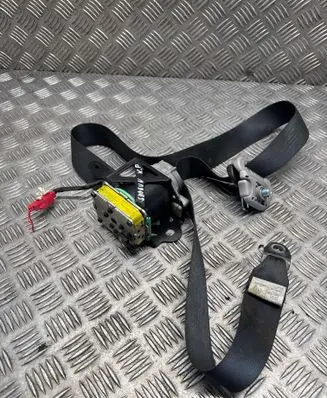 Mitsubishi Shogun Front seatbelt 0435202