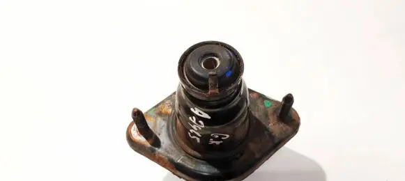 Honda CR-V Coil spring mount 