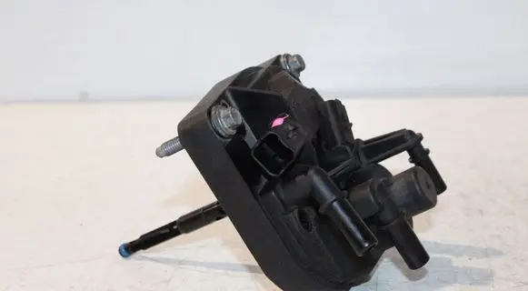 Citroen C4 II Fuel filter housing 9672314980