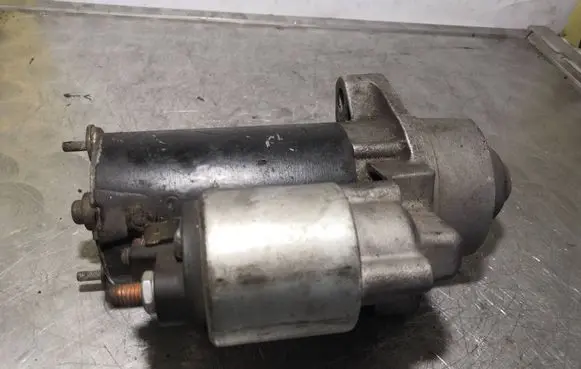Audi A6 S6 C4 4A Starter motor 0001108174 201174100316 1005821966